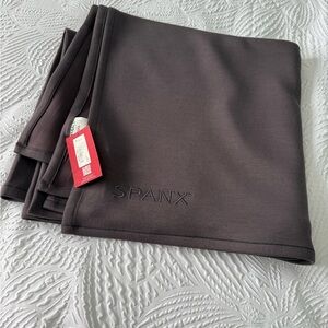 Spanx AirEssentials Blanket - Storm - NWT